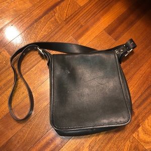 Vintage coach leather crossbody bag